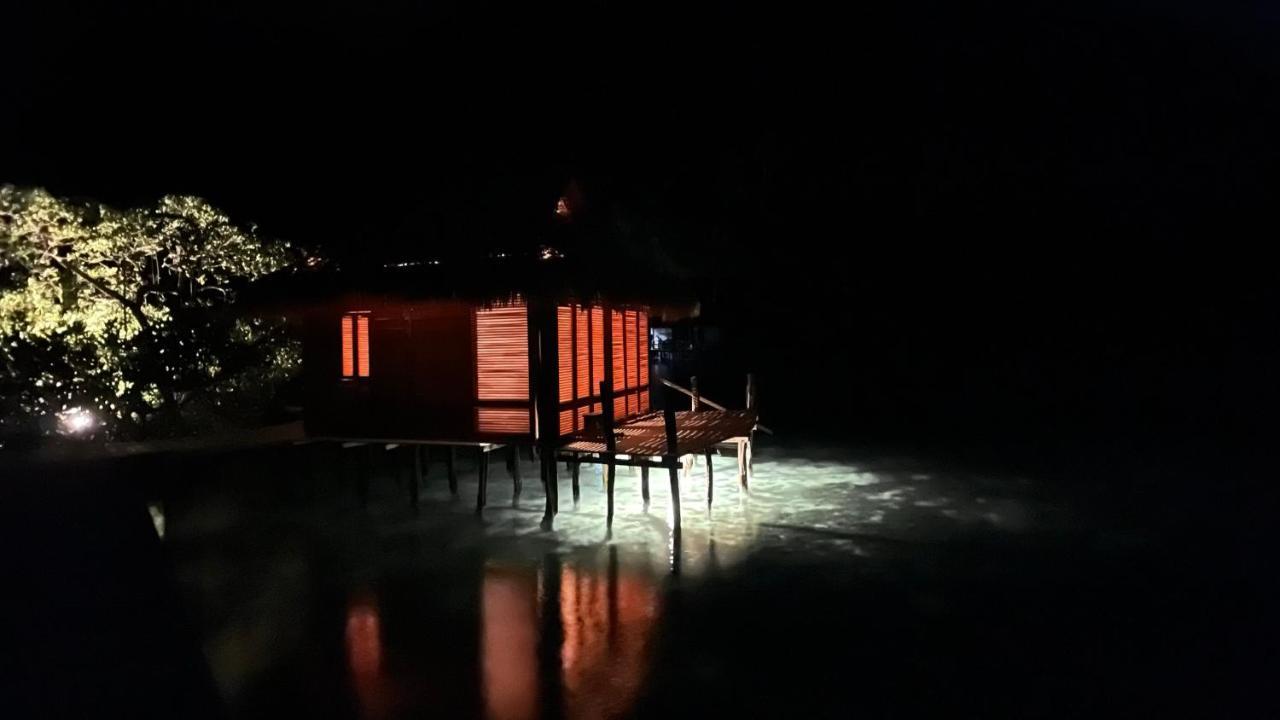Hotel Nyande Raja Ampat Pulau Mansuar Exterior foto