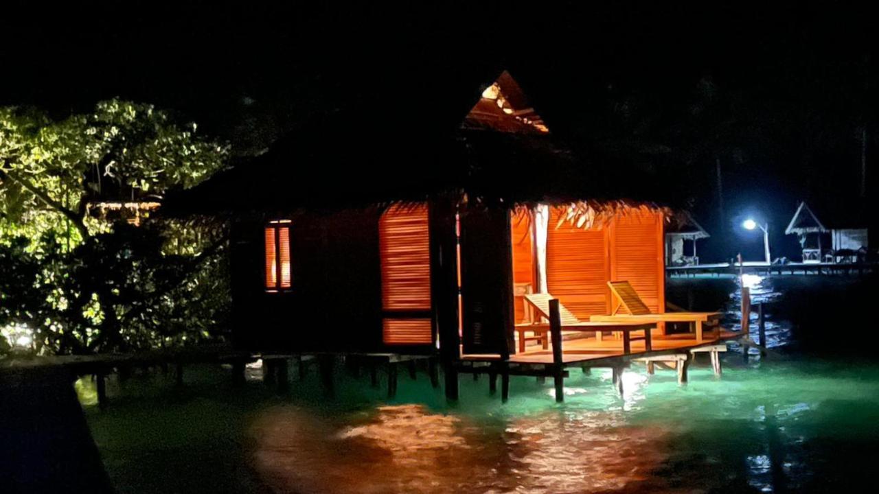 Hotel Nyande Raja Ampat Pulau Mansuar Exterior foto