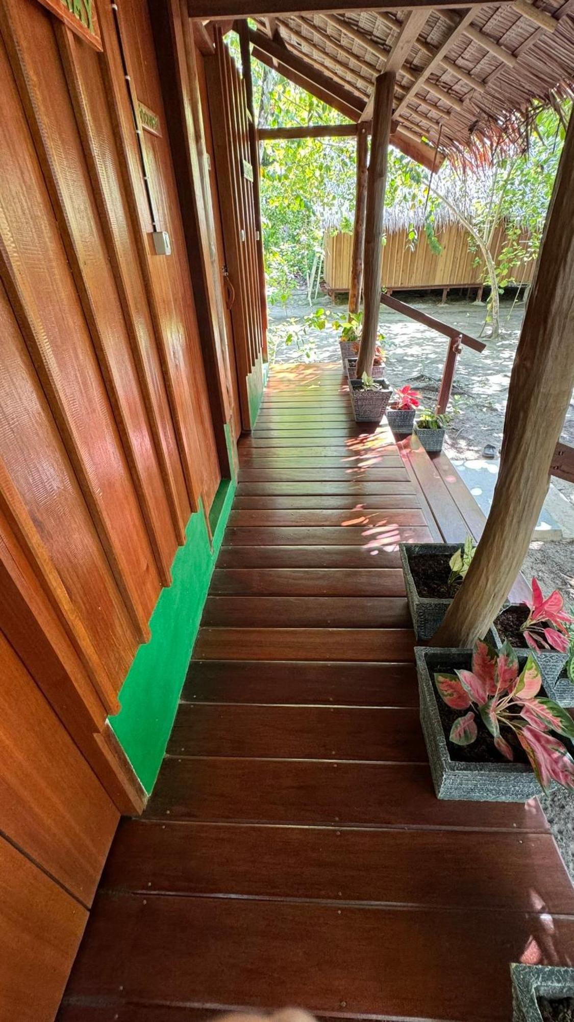 Hotel Nyande Raja Ampat Pulau Mansuar Exterior foto